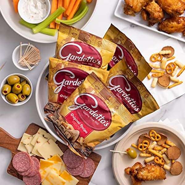 Gardetto's Original Recipe Snack Mix, Crunchy Breadsticks, Pretzels & Roasted Rye Chips, Kosher Snacks Multipack, 10 Single-Serve Bags, Individually Wrapped Party & Family Pack, 17.5 oz Bulk Box - Image 6