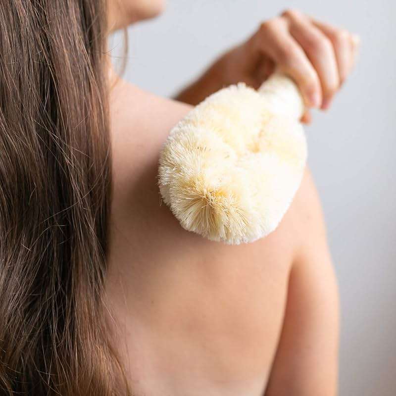 GranNaturals Bath & Shower Dry Skin and Body Sisal Brush | Naturals Fibers to Improve Blood Circulation, Exfoliate Skin, and Reduce Cellulite - Image 2