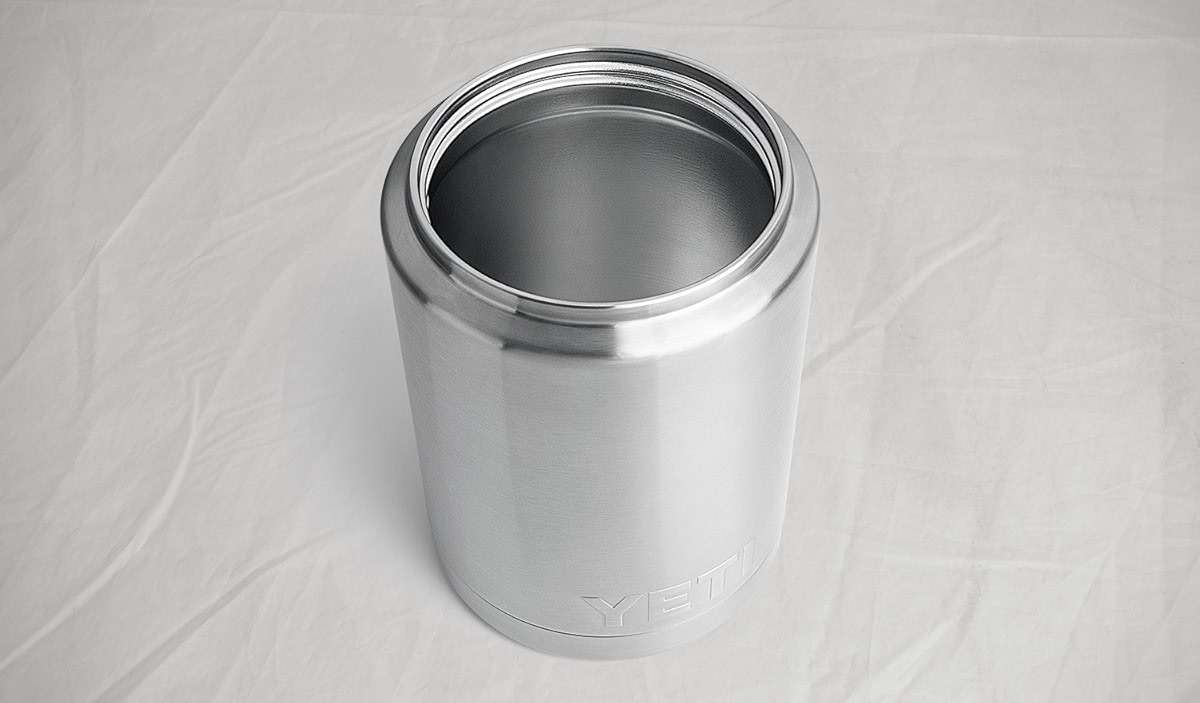 YETI Rambler Vacuum Insulated Stainless Steel Half Gallon Jug with MagCap, Stainless Steel - Image 4