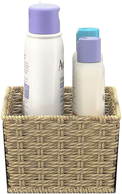 Aveeno Baby Mommy & Me Daily Bathtime Gift Set including Baby Wash & Shampoo, Calming Baby Bath & Wash, Baby Moisturizing Lotion & Stress Relief Body Wash for Mom, 4 items - Image 17