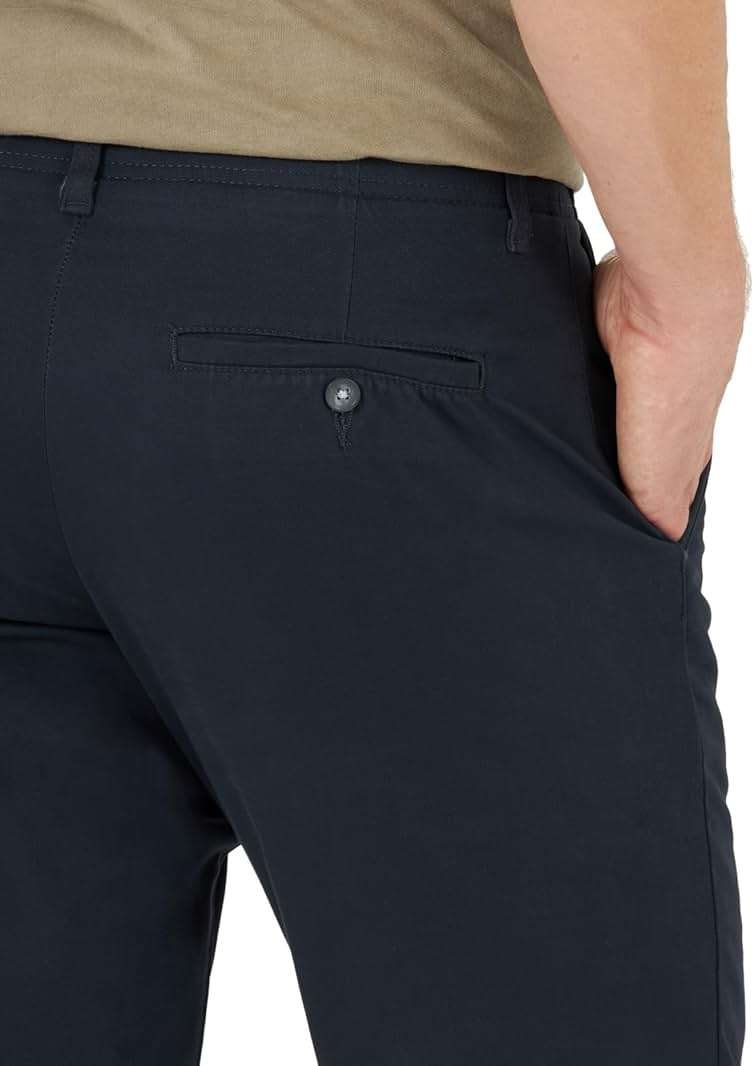 Lee Men's Extreme Motion Flat Front Relaxed Taper Pant - Image 4