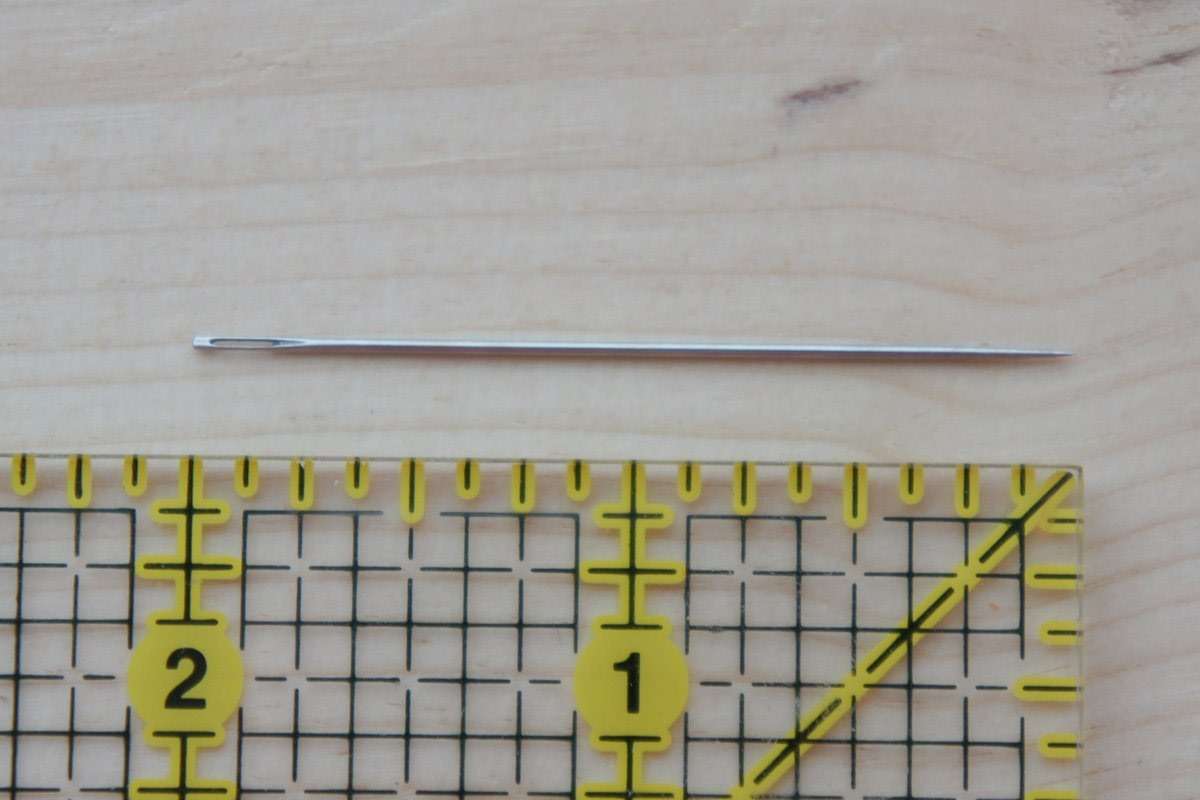 Tulip Sashiko Needles | Big Eye Straight Thin Size - Image 4