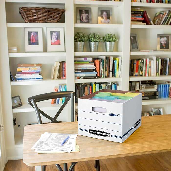 Bankers Box 12 Pack Standard Duty File Storage Boxes, Standard Assembly, Removable Lid, Letter/Legal (0071301) - Image 2