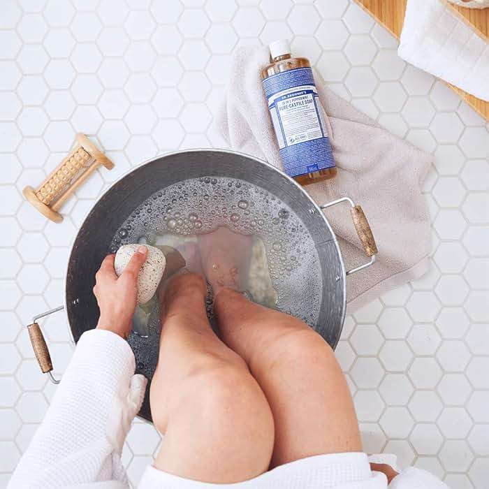 Dr. Bronner's - Pure-Castile Liquid Soap (Peppermint, 32 ounce and 2oz bundle) - Made with Organic Oils, 18-in-1 Uses: Face, Body, Hair, Laundry, Pets & Dishes, Concentrated, Vegan, Non-GMO - Image 3