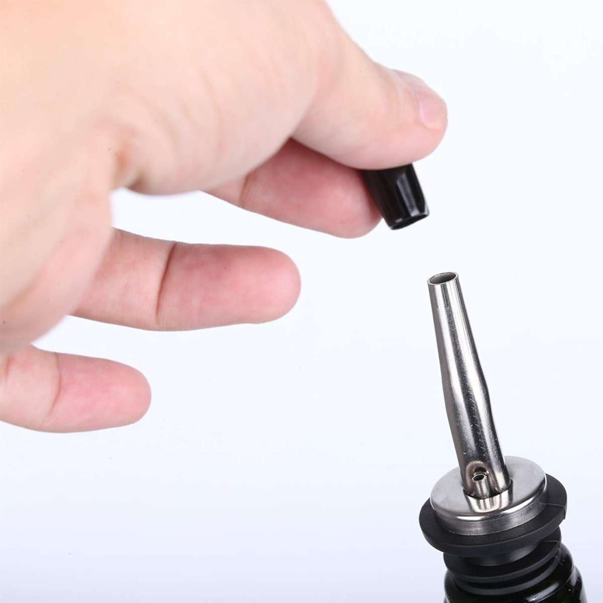 LEGERM 100 Pcs Pourers Dust Covers Olive Oil Liquor Bottle Pour Spout Cover Rubber Caps (Not Include the Spout) - Image 5