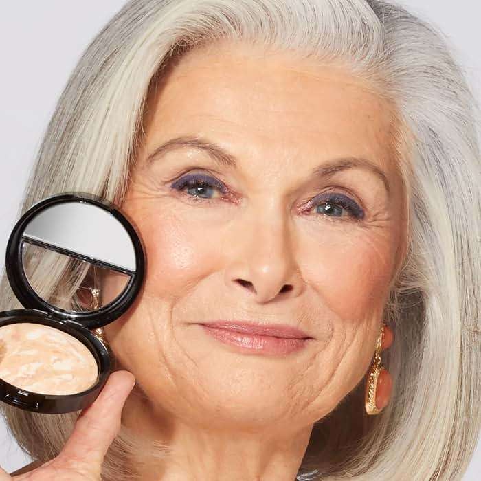 LAURA GELLER NEW YORK Baked Balance-n-Glow Illuminating Powder Foundation – Light – Handmade in Italy – Pearl-Infused Satin Finish – Vitamin C Brightening – Buildable Sheer Coverage – For Mature Skin - Image 8