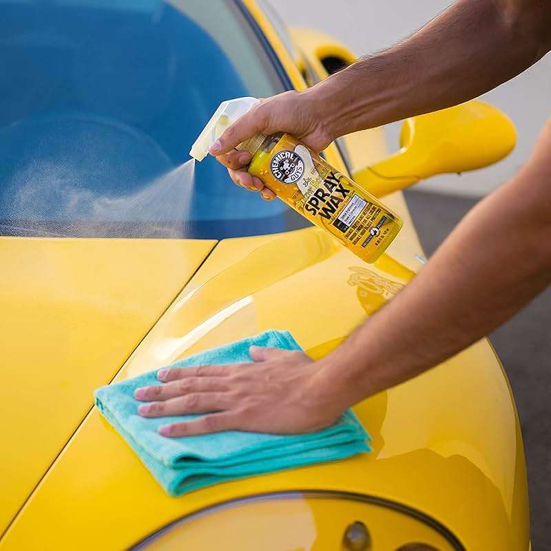 Chemical Guys Spray Wax Blazin' Banana - Carnauba Car Wax Spray for High Gloss Shine and Protection, Safe for Cars, Trucks, SUVs, RVs, and More - 16 oz - Image 3