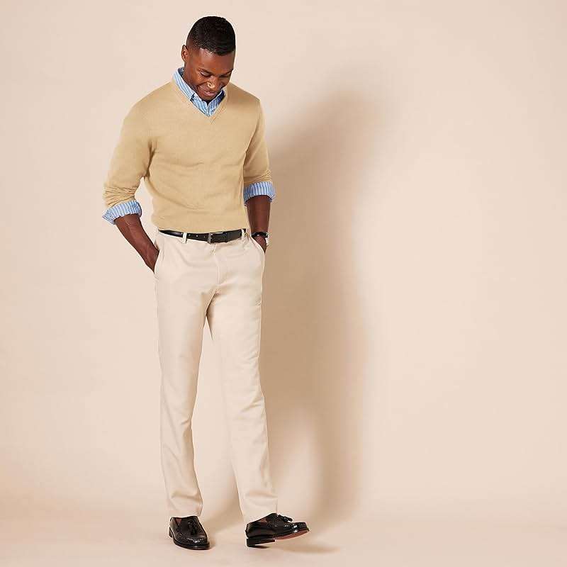 Amazon Essentials Men's Regular Fit Cotton V-Neck Pullover Sweater (Available in Big & Tall) - Image 5