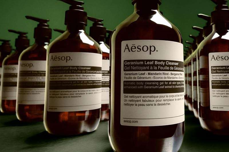 Aesop Geranium Leaf Body Cleanser Refill | Gentle Shower Gel with Geranium, Mandarin and Bergamot Essential Oil Blend to Refresh & Balance Skin | 500 mL / 16.9 oz - Recyclable Bottle - Image 4