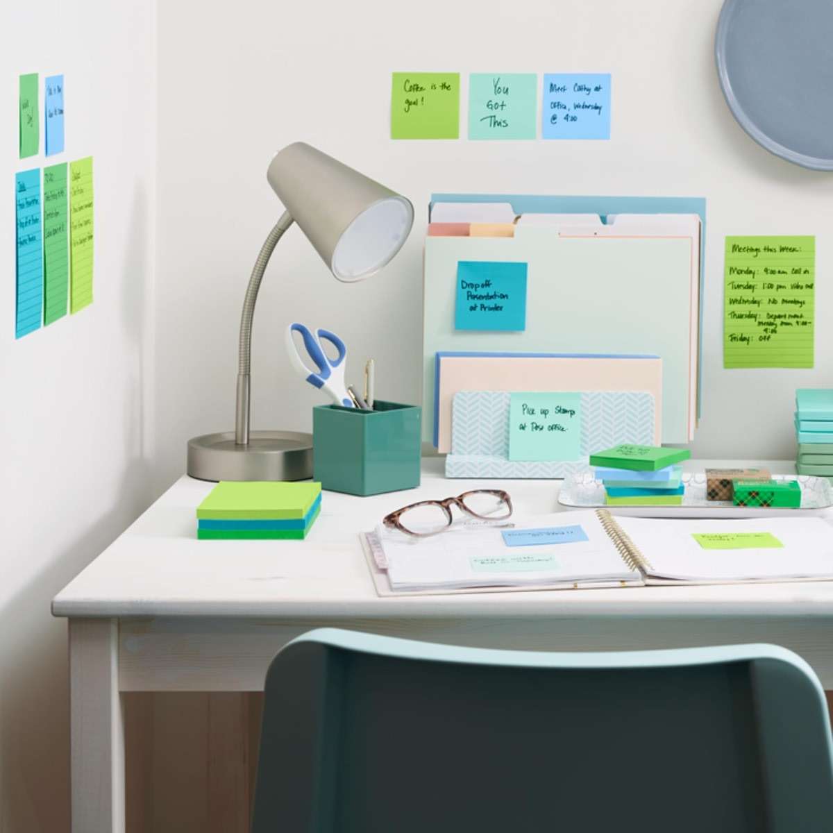 Post-it® Super Sticky Pop-up Notes, 3" x 3", Assorted, Pack of 10 Pads - Image 2