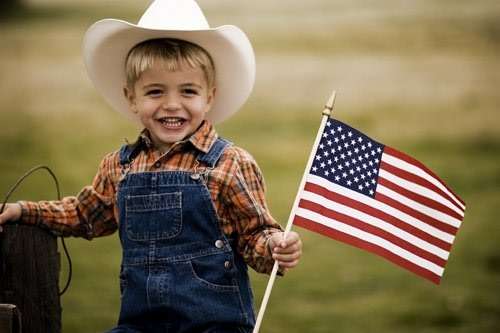 GIFTEXPRESS 24-Pack, Proudly MADE IN USA 8 x 12 Inch Spearhead Handheld American Flags on 24" Pole – Grave Marker USA Stick Flags - Image 6