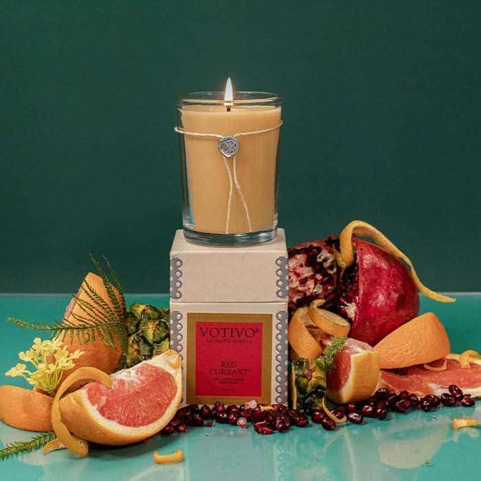 Votivo Red Currant 6.8 oz Aromatic Candle | Soy Wax Blend | Luxury Glass Jar Scented Candle & Box | Candles for Home Scented | Long Burning & Highly Scented - Image 4