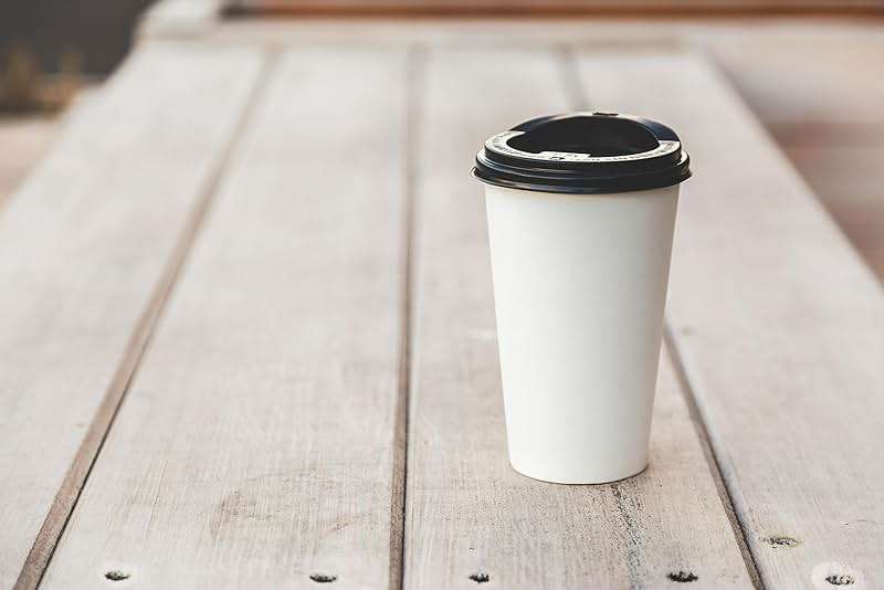 EcoQuality 10oz White Paper Coffee Cups with Black Lids - (25 Count) Disposable Paper Coffee Cups - Hot Drink, Tea, Coffee, Cappuccino, Hot Chocolate, Chai, Chai Latte, Office,Travel - Image 2