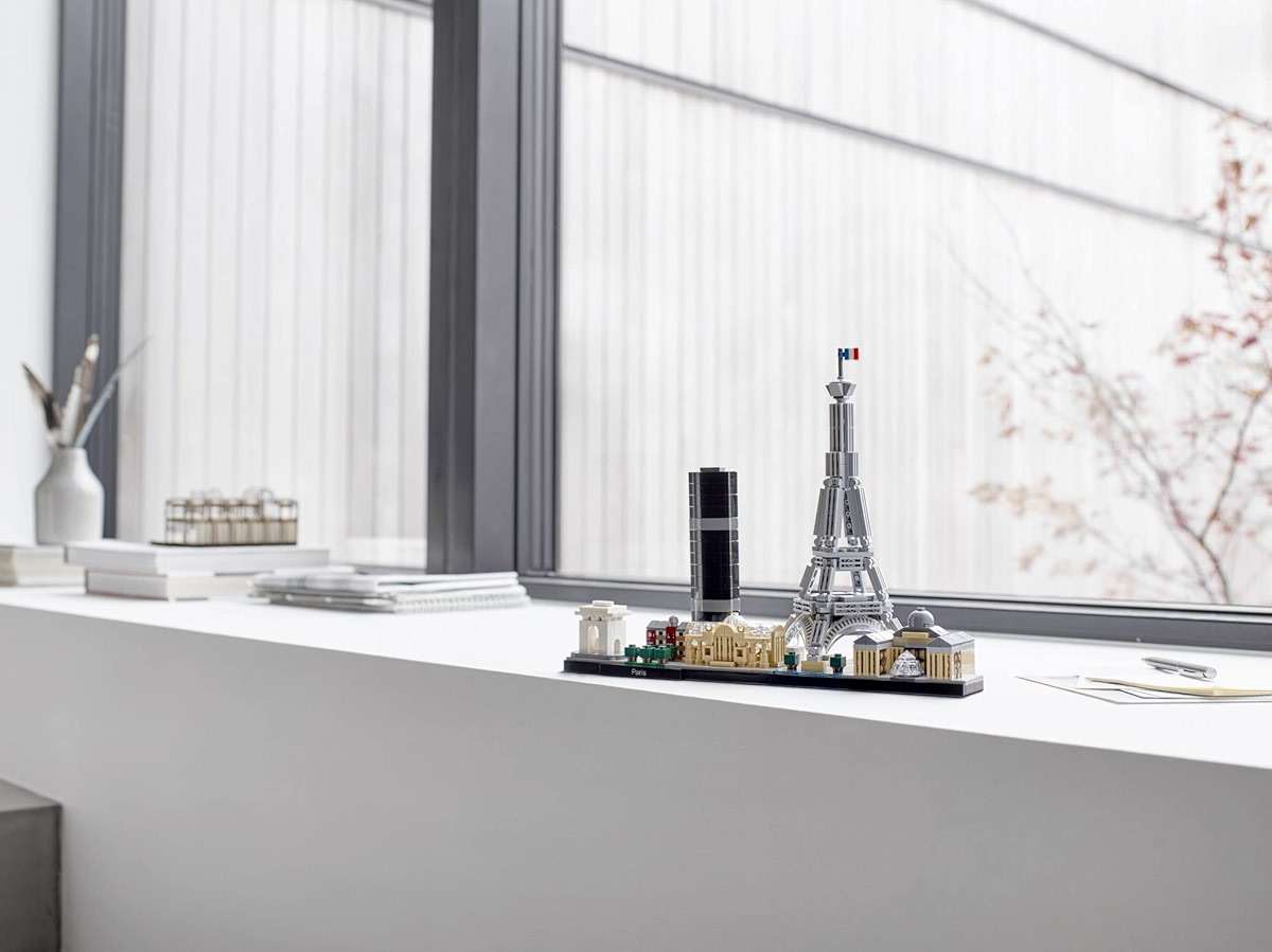 LEGO Architecture Paris Model Building Set - Detailed Display Building Block Set for Kids, Boys and Girls, Ages 12+ - Unique Gift for Travel & Architecture Enthusiasts - 21044 - Image 4