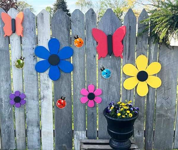 GIFTME 5 Metal Garden Wall Art Decorative Set of 4 Cute Ladybugs Outdoor Wall Sculptures - Image 3