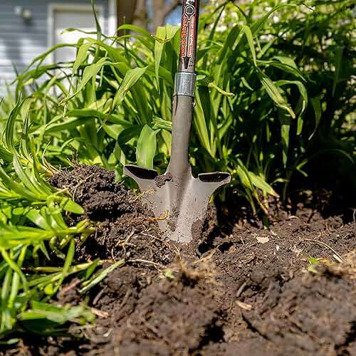 Radius Garden 23311 Root Slayer Perennial Shovel, Red - Image 2