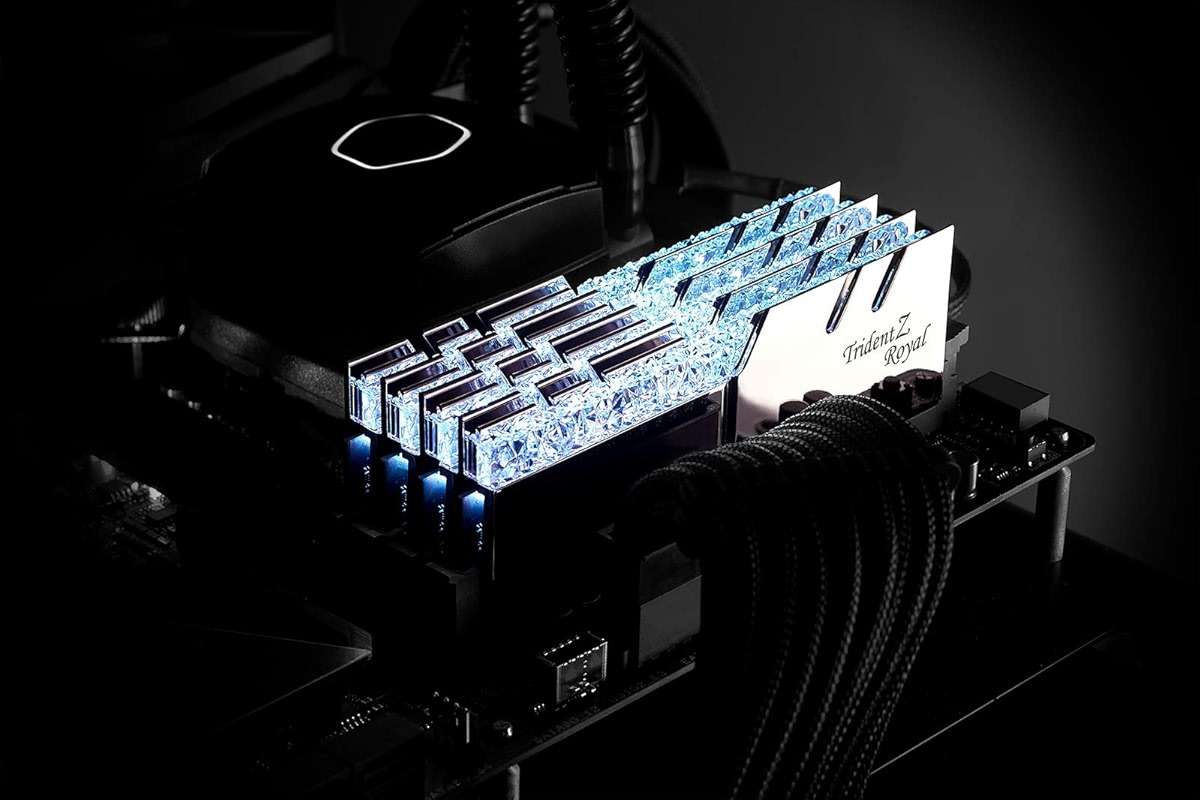 G.SKILL Trident Z Royal Series DDR4 RAM (XMP) 32GB (2x16GB) 3200MT/s CL16-18-18-38 1.35V Intel AMD Desktop Computer Memory U-DIMM - Silver (F4-3200C16D-32GTRS) - Image 3