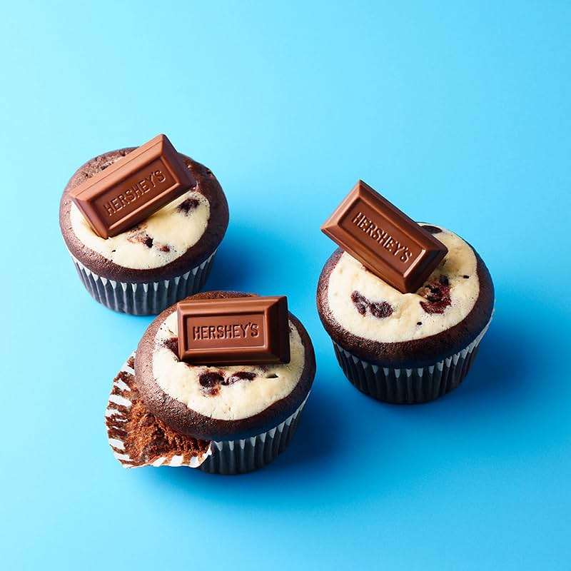 HERSHEY'S Miniatures Assorted Chocolate Candy Party Pack, 35.9 oz - Image 6