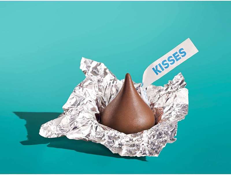 HERSHEY'S KISSES Milk Chocolate Candy Party Pack, 35.8 oz - Image 8