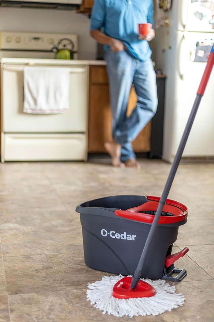 O-Cedar Easywring Microfiber Spin Mop & Bucket Floor Cleaning System with 4 Extra Refills - Image 22