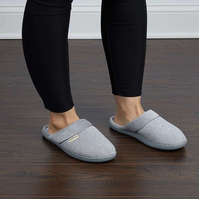 Dearfoams Women's Samantha Knit Closed Toe Scuff Slipper - Image 2