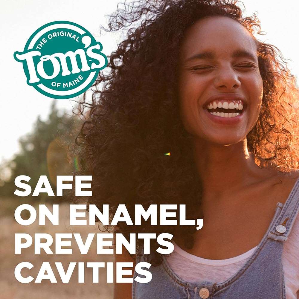 Tom's of Maine Natural Luminous White Toothpaste with Fluoride, Clean Mint, 4.0 oz. 3-Pack - Image 7