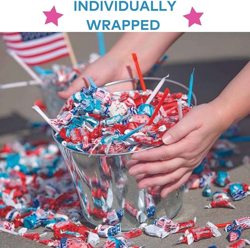 Fun Express Bulk Patriotic Candy Individually Wrapped - 1000 Pieces Premium Assorted Candy and Lollipops to Make Every Occasion Sweet - 4th of July, Memorial Day and Veteran's Day Favors - Image 4