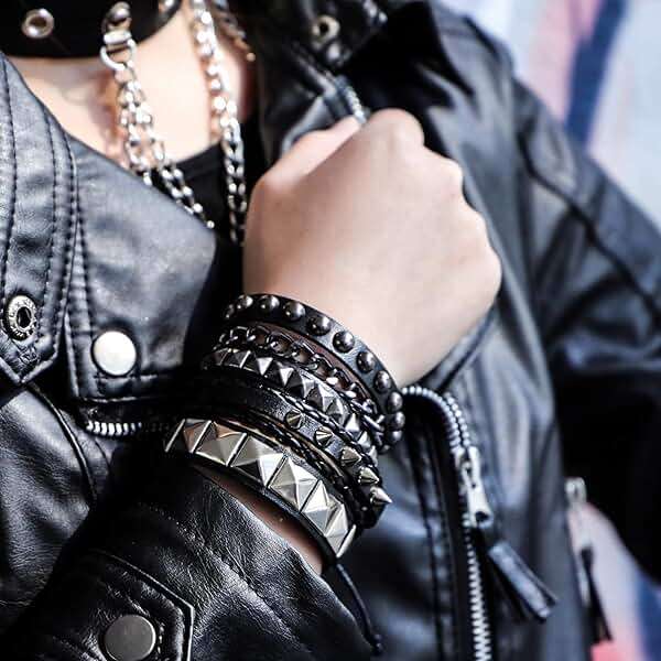 Eigso 4 Pcs Punk Leather Rock Studded Bracelets for Men Women Retro Classic Spiked Metal Cuff Bracelet Set for Man Woman - Image 4