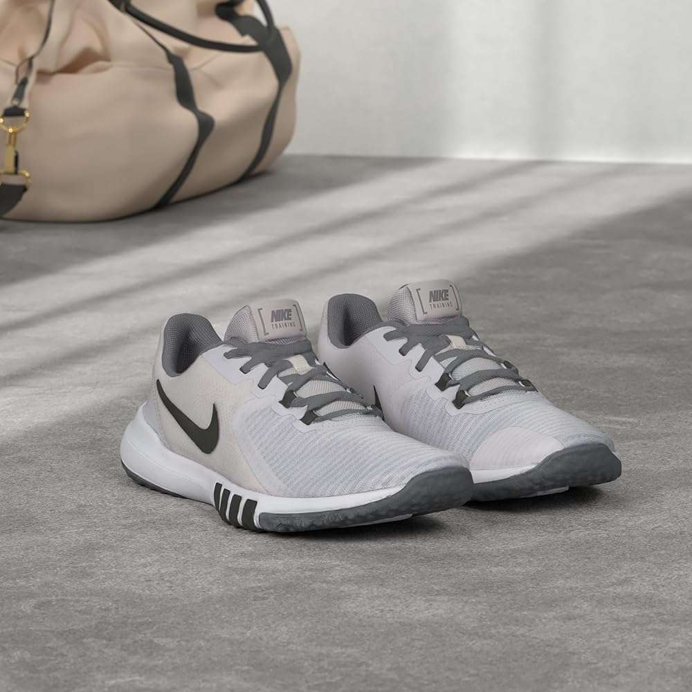 Nike Men's Flex Control TR3 Sneaker - Image 7
