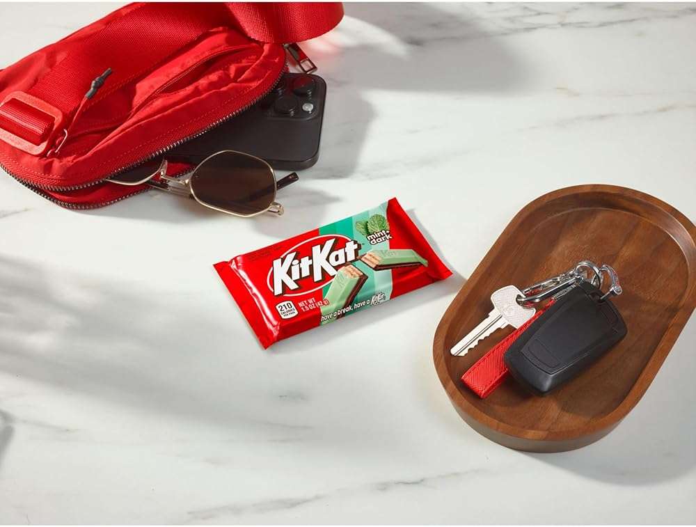 KIT KAT DUOS Dark Chocolate Mint Wafer Candy Bars, 1.5 oz (24 Count) - Image 6