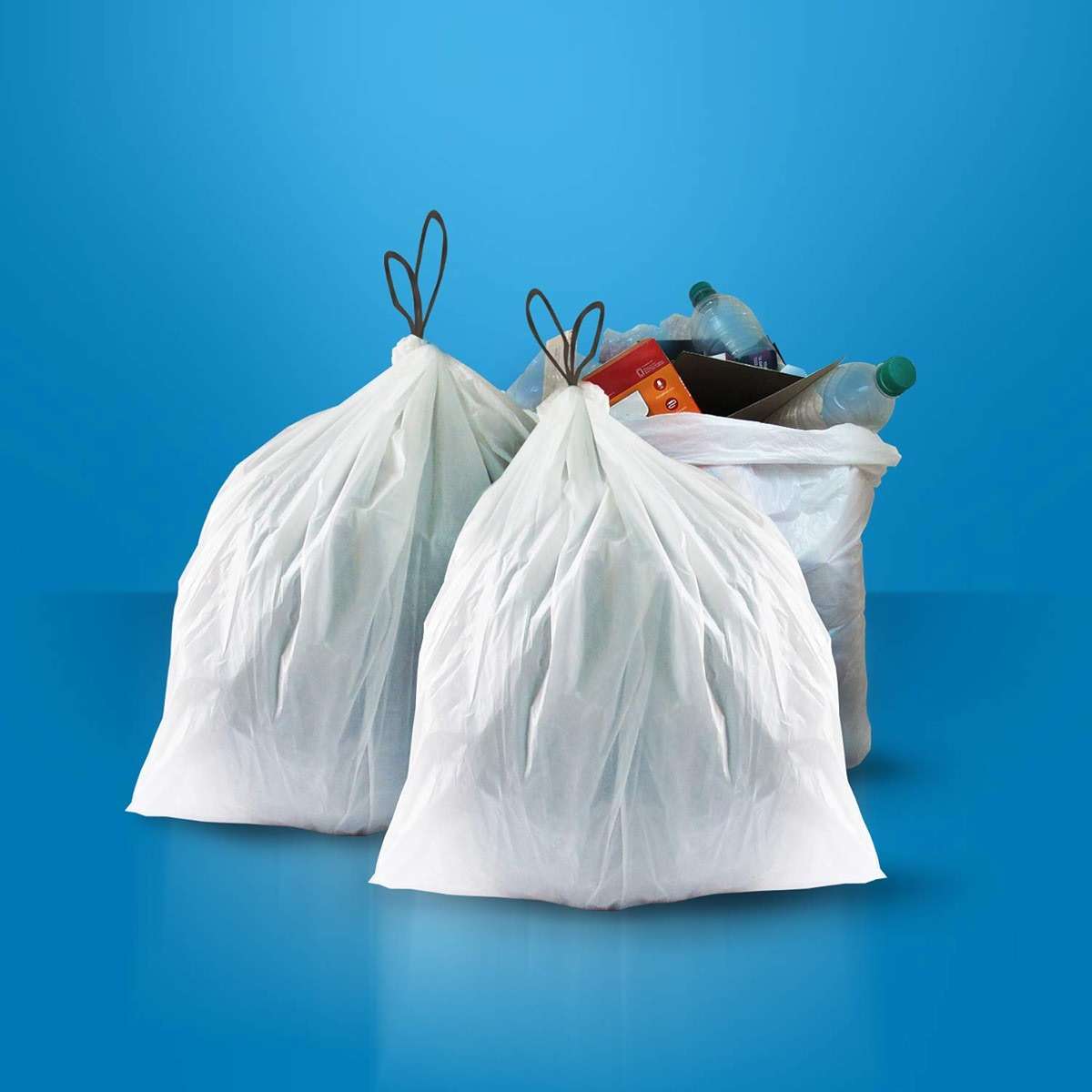 AmazonCommercial 18 Gallon Compactor Bags with Drawstring, 2 Mil, 50 Count - Image 4