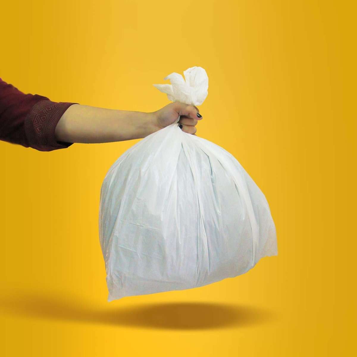 AmazonCommercial 18 Gallon Compactor Bags with Drawstring, 2 Mil, 50 Count - Image 5