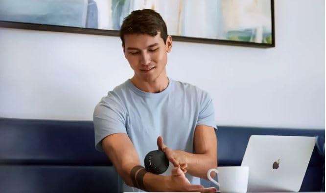 Hyperice Hypersphere Go - Vibrating Massage Ball for Muscle Recovery, Myofascial Release and Soreness Relief - Portable Fitness Massager, Perfect for use at the Gym, or at Home - Image 7