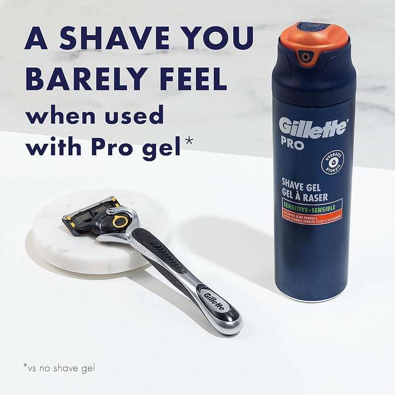 Gillette ProGlide Shield Premium Edition Razors for Men, 1 Gillette Razor, 8 ProShield Razor Blade Refills, 1 Travel Case - Image 7