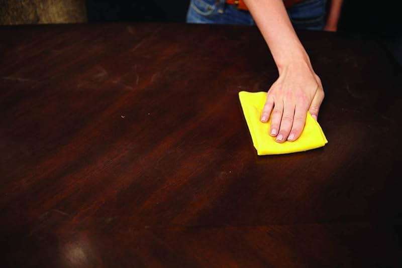 Guardsman Wood Furniture Dusting Cloths - 1 Pre-Treated Cloth - Captures 2X The Dust of a Regular Cloth, Specially Treated, No Sprays or Odors - 462100, Pack of 6 - Image 6
