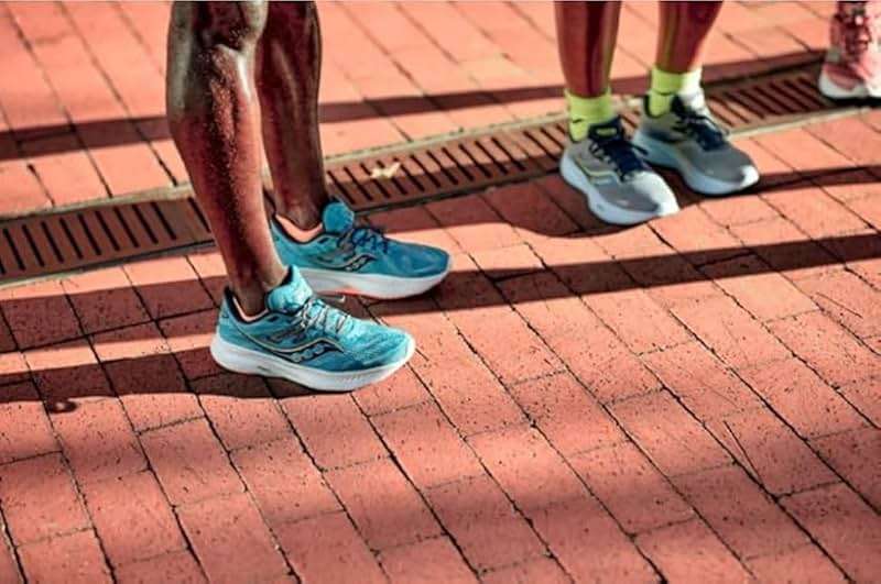 Saucony mens Rundry Bolt Performance No-show Socks, Available in M-xxl (6, 12, 18 Pairs) - Image 5