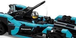 LEGO Speed Champions Formula E Panasonic Jaguar Racing Gen2 car and Jaguar I-PACE eTROPHY 76898 Building Kit (565 Pieces) - Image 5