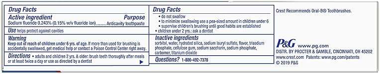 Crest Fresh & White Toothpaste, Peppermint Gleem Paste, 2.4 oz - Image 2