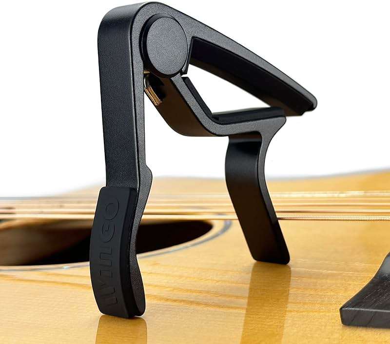 WINGO Guitar Capo for Acoustic and Electric Guitars with 5 Picks for Free, Black. - Image 3
