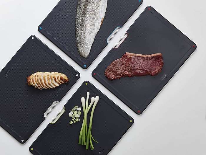 Joseph Joseph Folio 4-Piece Colour coded Cutting Board Set, Stainless Steel Slimline case for organized Kitchen storage, Silver - Image 5