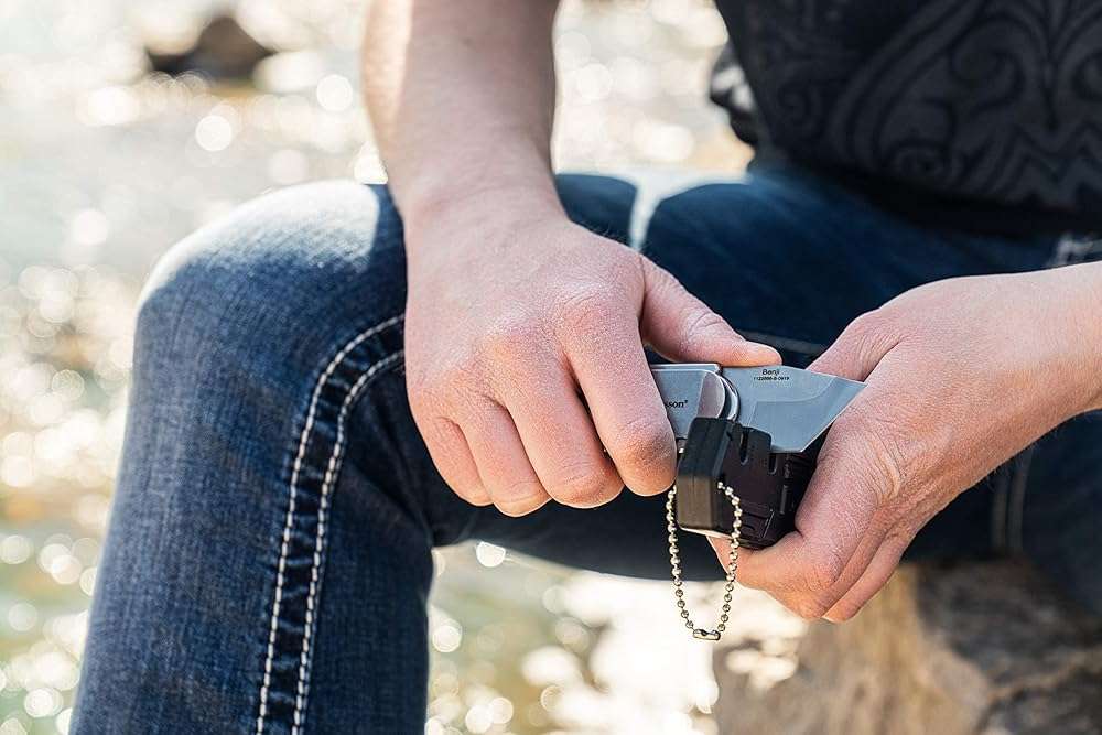 Smith & Wesson Benji Folding Knife with Bottle Opener, Money Clip, 1.5"-3.5" Stainless Steel Blade, For Tactical, Survival, and Everyday Carry - Image 6