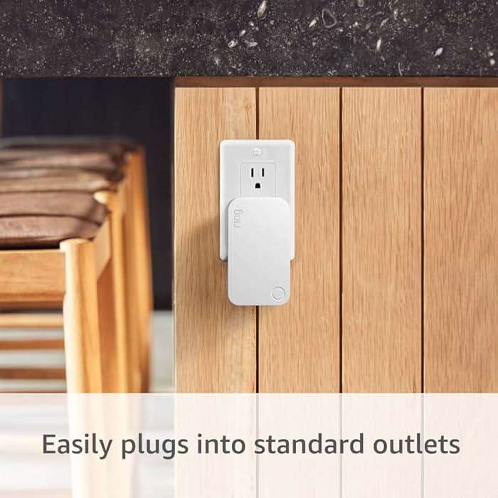 Ring Alarm Range Extender (2nd Gen) | Extend Ring Device Coverage Up to 250ft Range | Eliminate Dead Zones | Easy Plug-and-Play Setup | Base Station Required - Image 2