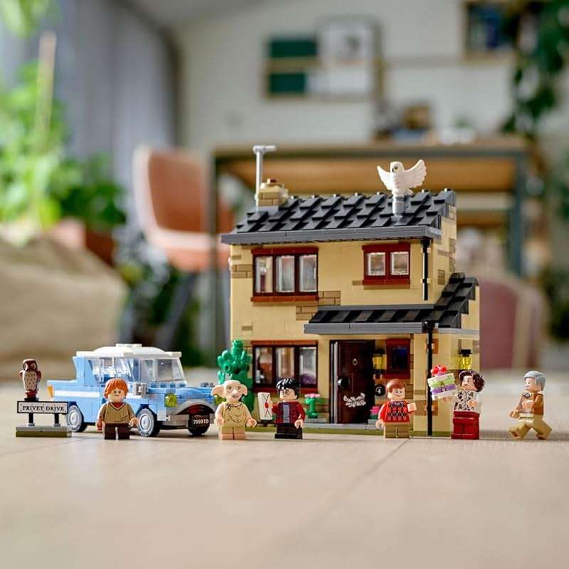 LEGO Harry Potter 4 Privet Drive 75968 House and Ford Anglia Flying Car Toy, Wizarding World Gifts for Kids, Girls & Boys with Harry Potter, Ron Weasley, Dursley Family, and Dobby Minifigures - Image 4