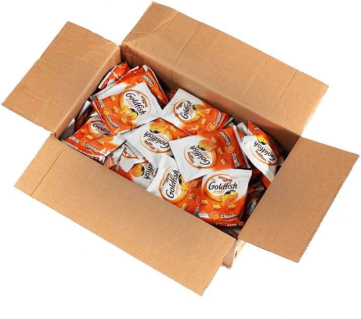 Pepperidge Farm Goldfish Baked Snack Crackers, Cheddar Cheese, 1.5 Oz, Pack of 72 - Image 4