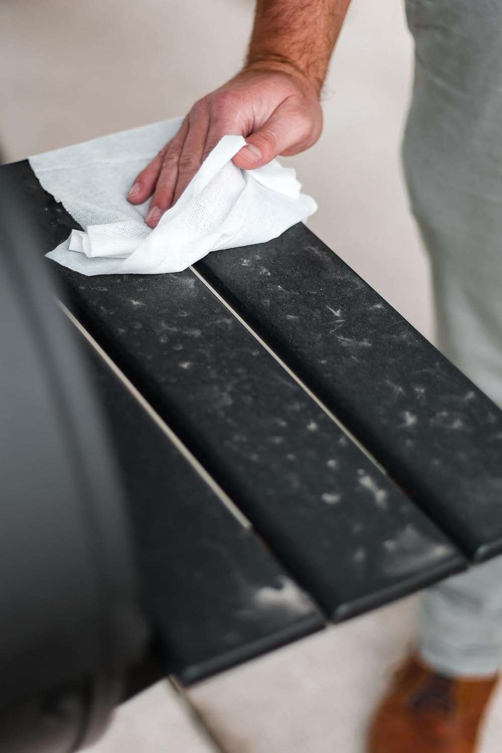 Crocodile Cloth Grill - 80 (15" x 10") Plant-based Cleaning Wipes. Safe on Skin & Multiple Surfaces. Infused with Aloe & Vitamin E. Large, Pre-Moistened & Absorbent. - Image 6
