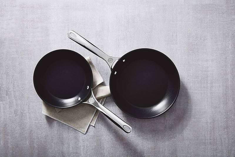 Le Creuset Toughened Nonstick PRO Cookware Set, 2 pc. (9.5" & 11" Fry Pan) - Image 2