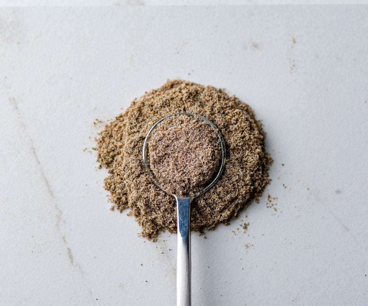 Savory Spice Ground Inner Cardamom Seeds - Ground Cardamom Powder Seasoning | Season Beef & Curry, or Add Cardamom to Breads & Pastries (1/2 Cup Bag - Net: 1.95 oz) - Image 1