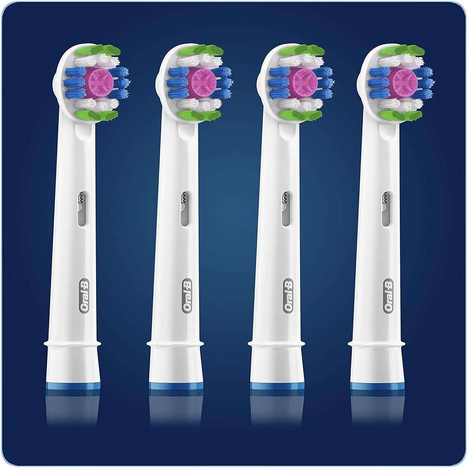 Oral-B 3D White Electric Toothbrush Head with CleanMaximiser Technology, Angled Bristles for Deeper Plaque Removal, Pack of 4, White - Image 2
