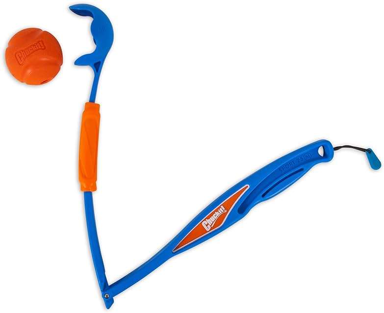 Chuckit! Fetch & Fold 25M Dog Ball Launcher, 25" Length, Includes Medium Ball (2.5") For Dogs 20-60 Pounds - Image 7