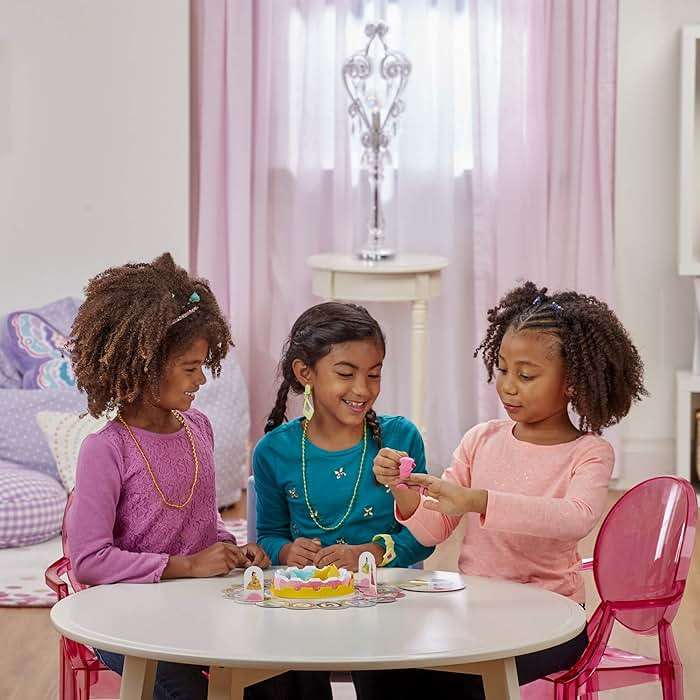 Hasbro Gaming Pretty Pretty Princess: Edition Board Game Featuring Disney Princesses, Jewelry Dress-Up Game for Kids Ages 5 and Up, for 2-4 Players (Amazon Exclusive) - Image 8